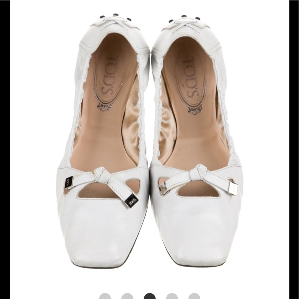 Tod’s White Ballet Square Toe Ballet Leather Flat